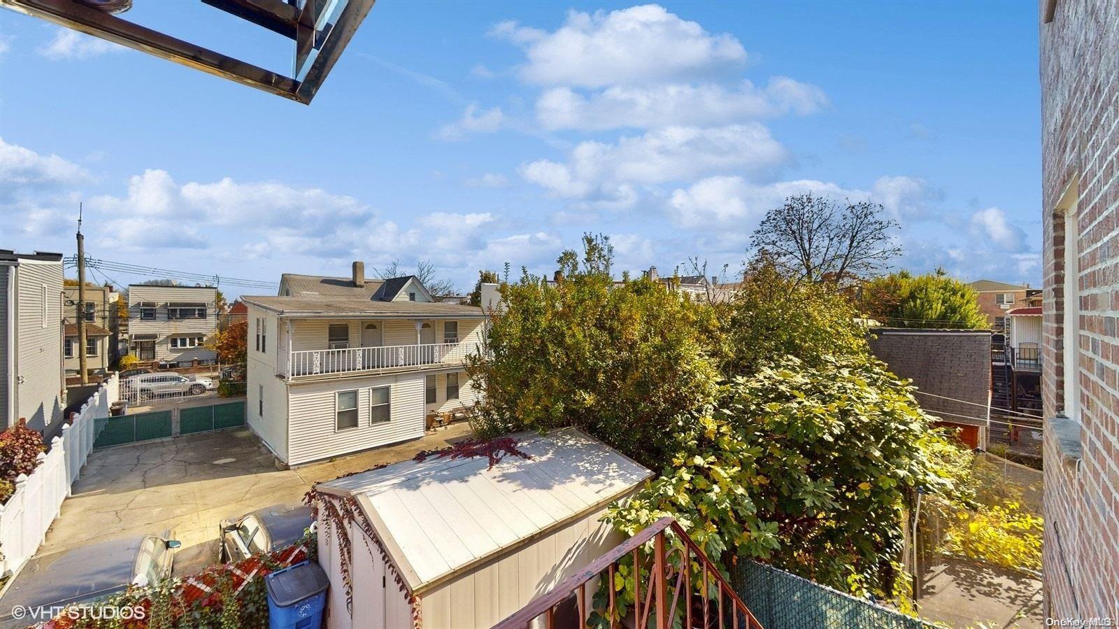 Single Family 72nd  Queens, NY 11378, MLS-L3590427-34