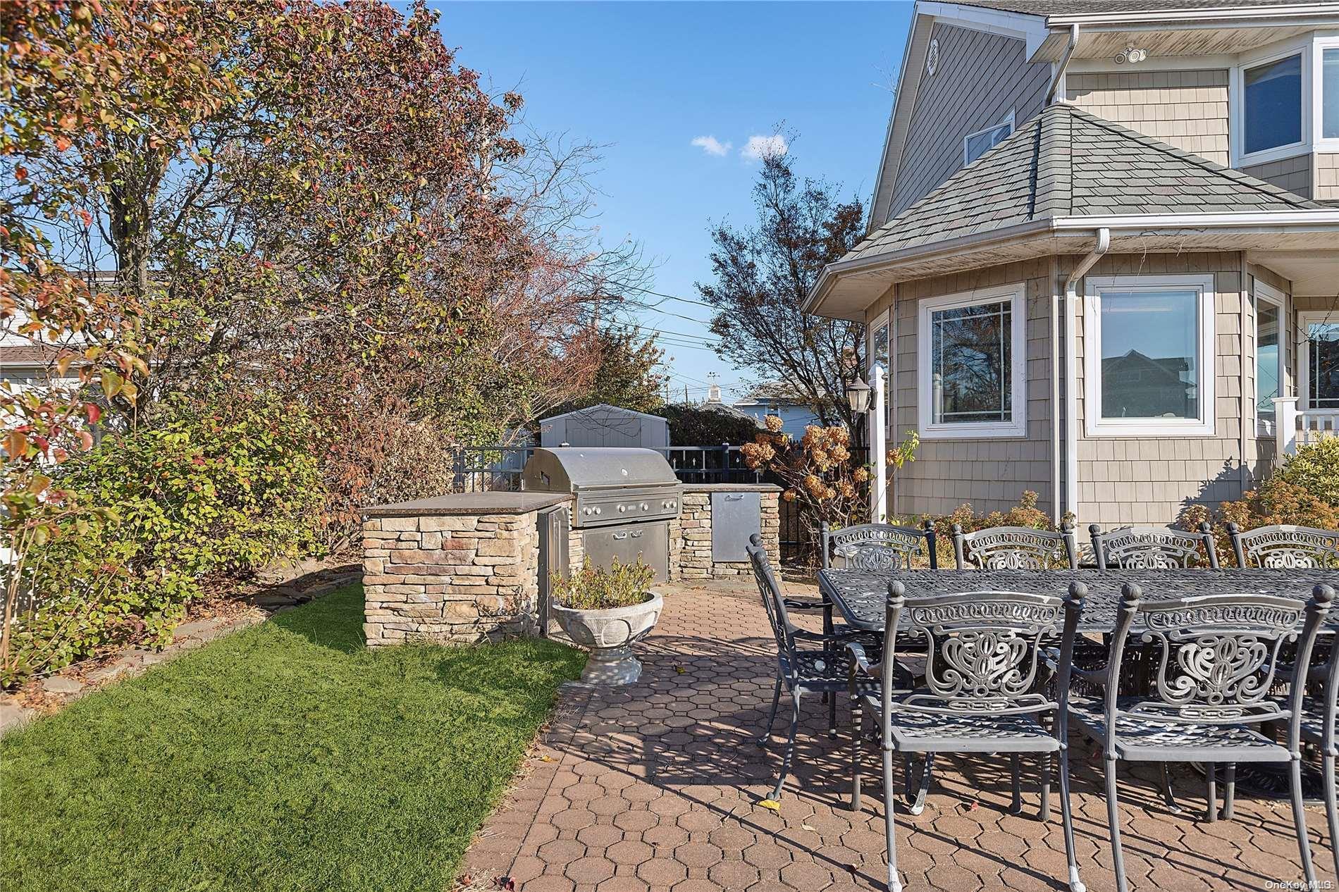 Single Family Quebec  Nassau County, NY 11558, MLS-L3590436-22