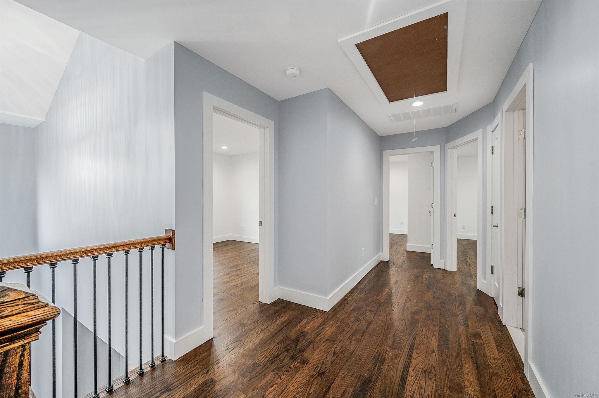 Single Family Walter  Suffolk County, NY 11788, MLS-L3590441-19