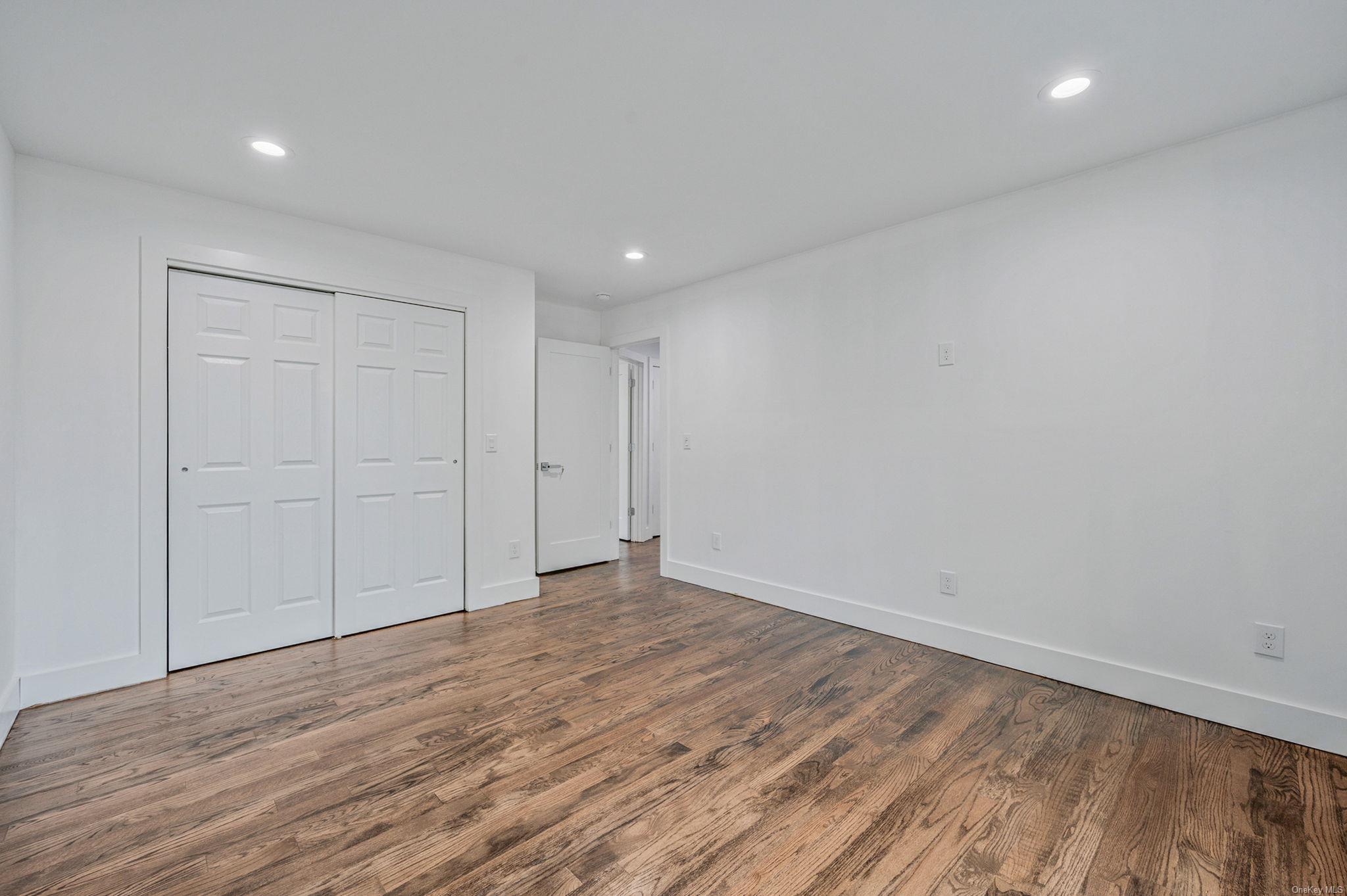Single Family Walter  Suffolk County, NY 11788, MLS-L3590441-22