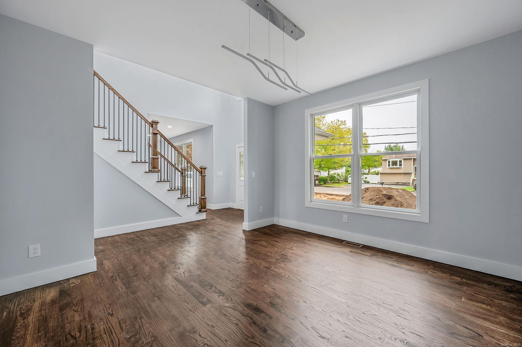 Single Family Walter  Suffolk County, NY 11788, MLS-L3590441-6