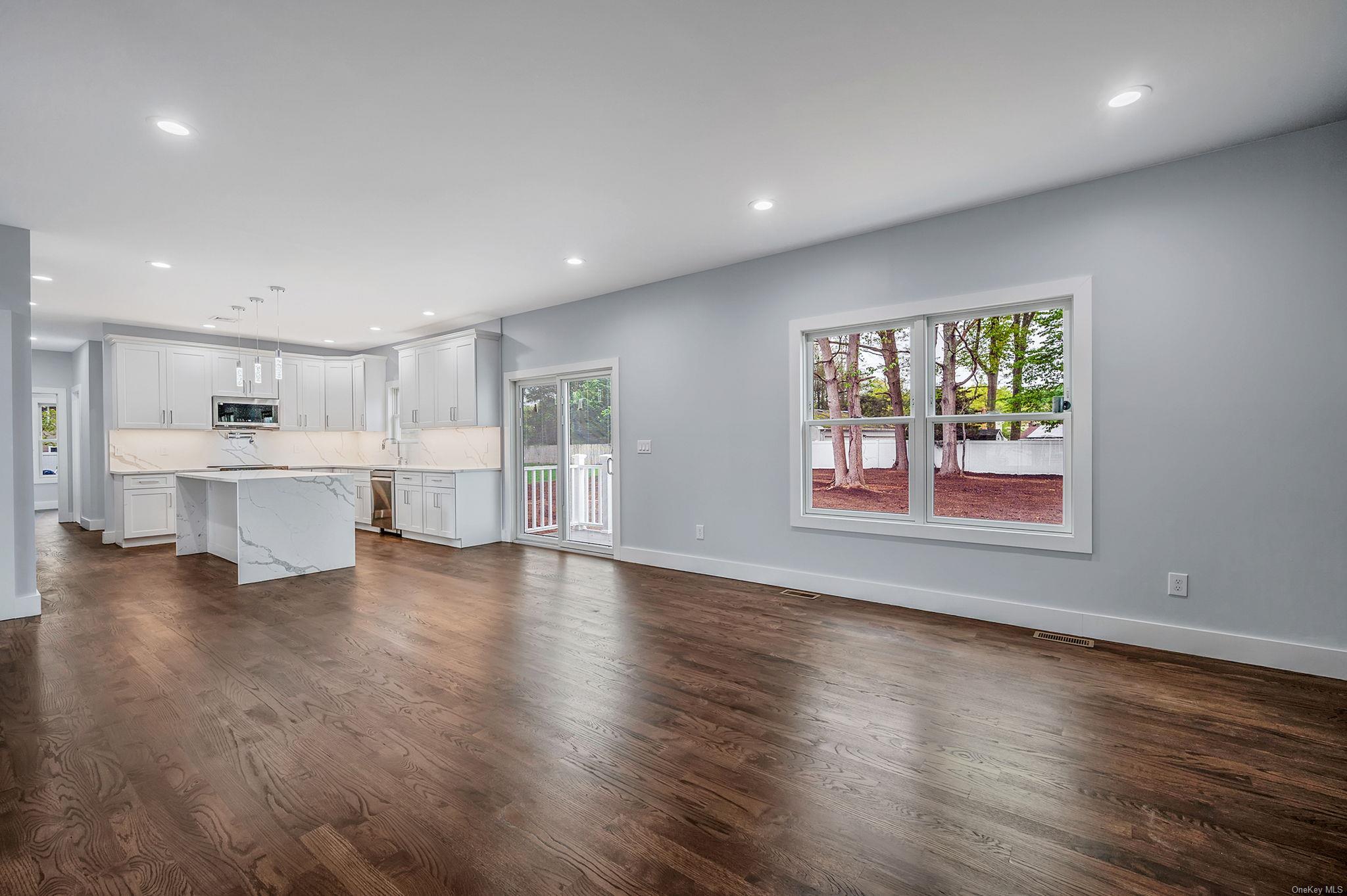 Single Family Walter  Suffolk County, NY 11788, MLS-L3590441-8