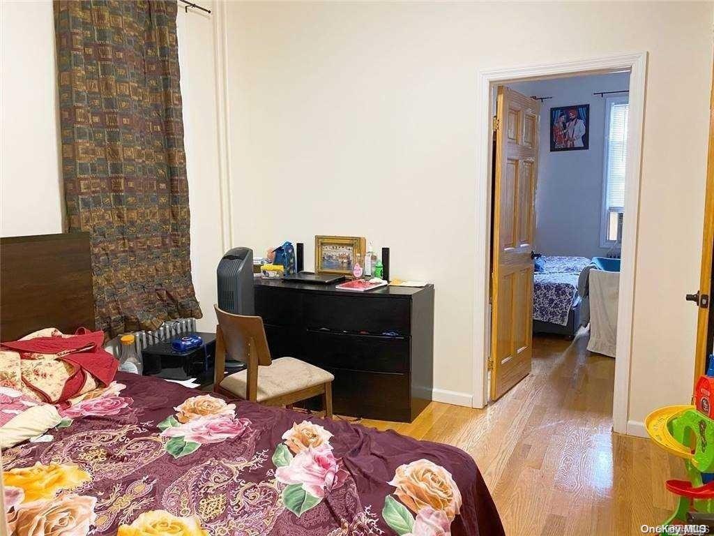Single Family 124  Queens, NY 11356, MLS-L3590512-10
