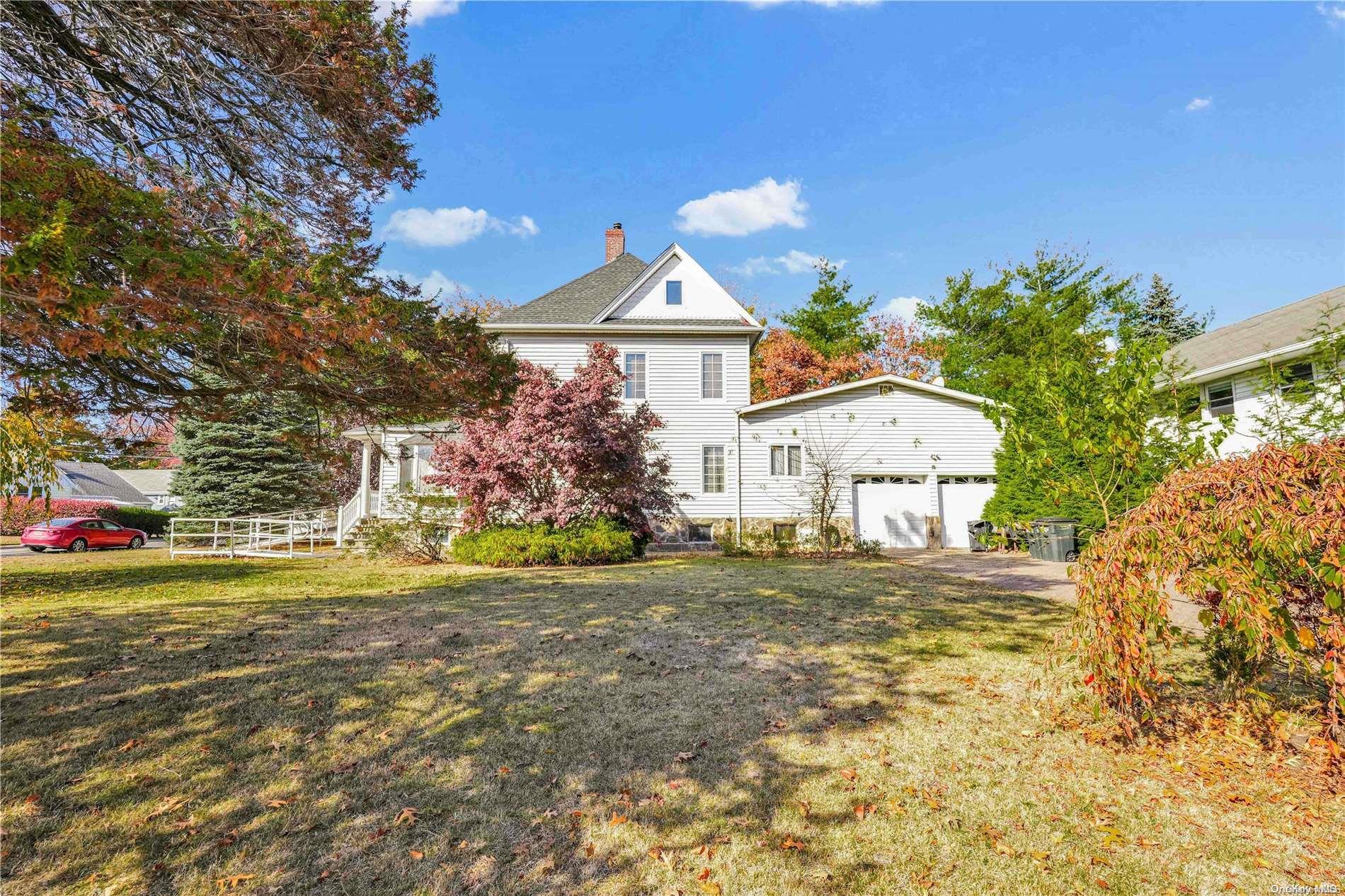 Single Family Lincoln  Nassau County, NY 11570, MLS-L3590526-18