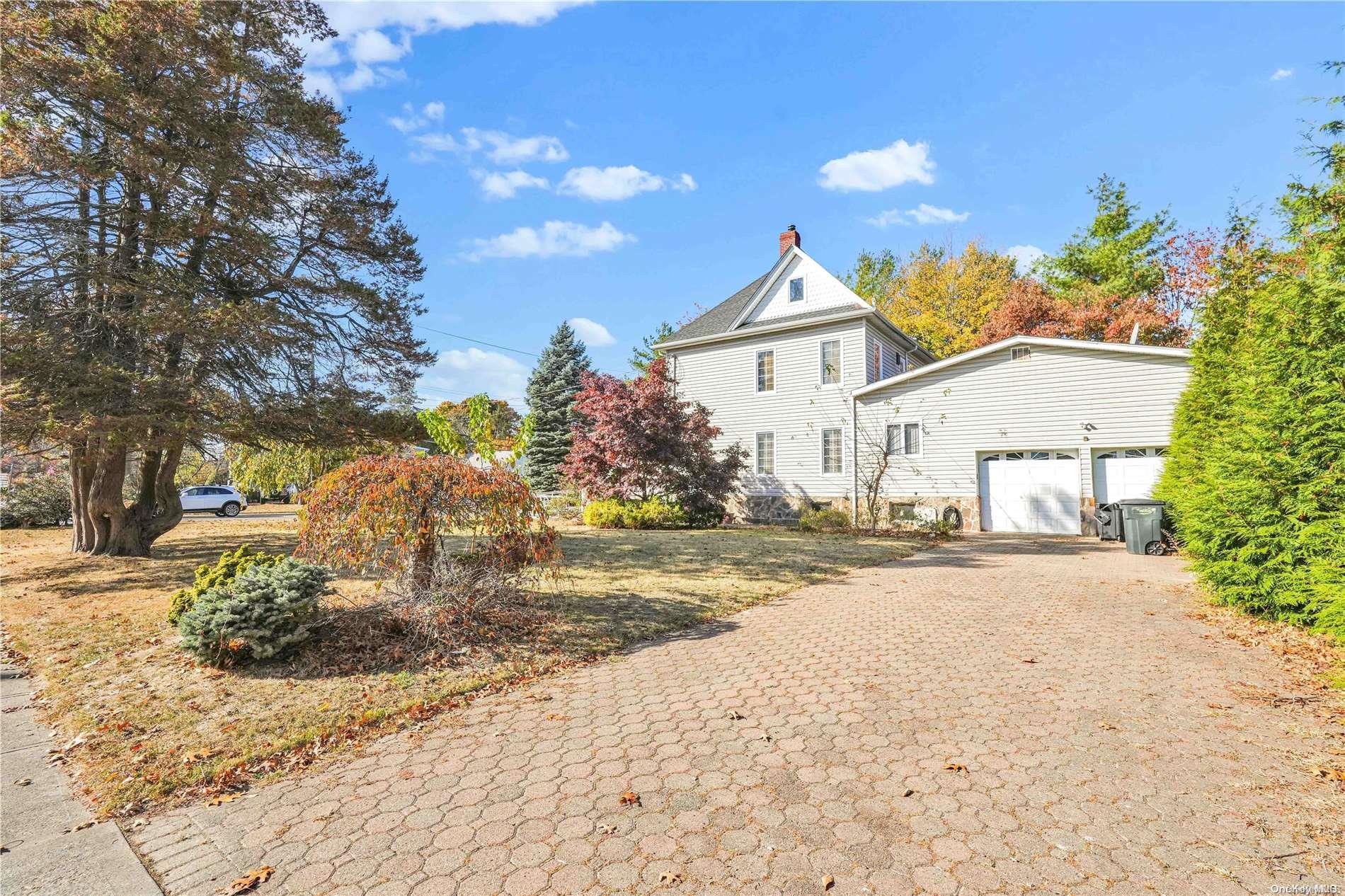 Single Family Lincoln  Nassau County, NY 11570, MLS-L3590526-19