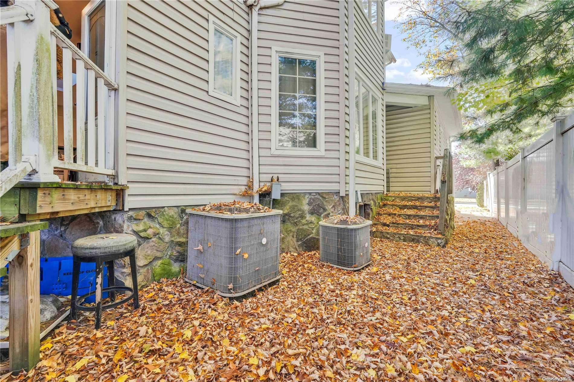 Single Family Lincoln  Nassau County, NY 11570, MLS-L3590526-20