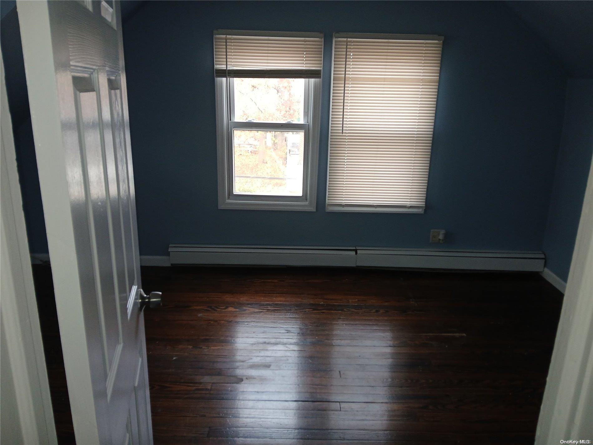 Single Family Underhill  Nassau County, NY 11575, MLS-L3590529-15