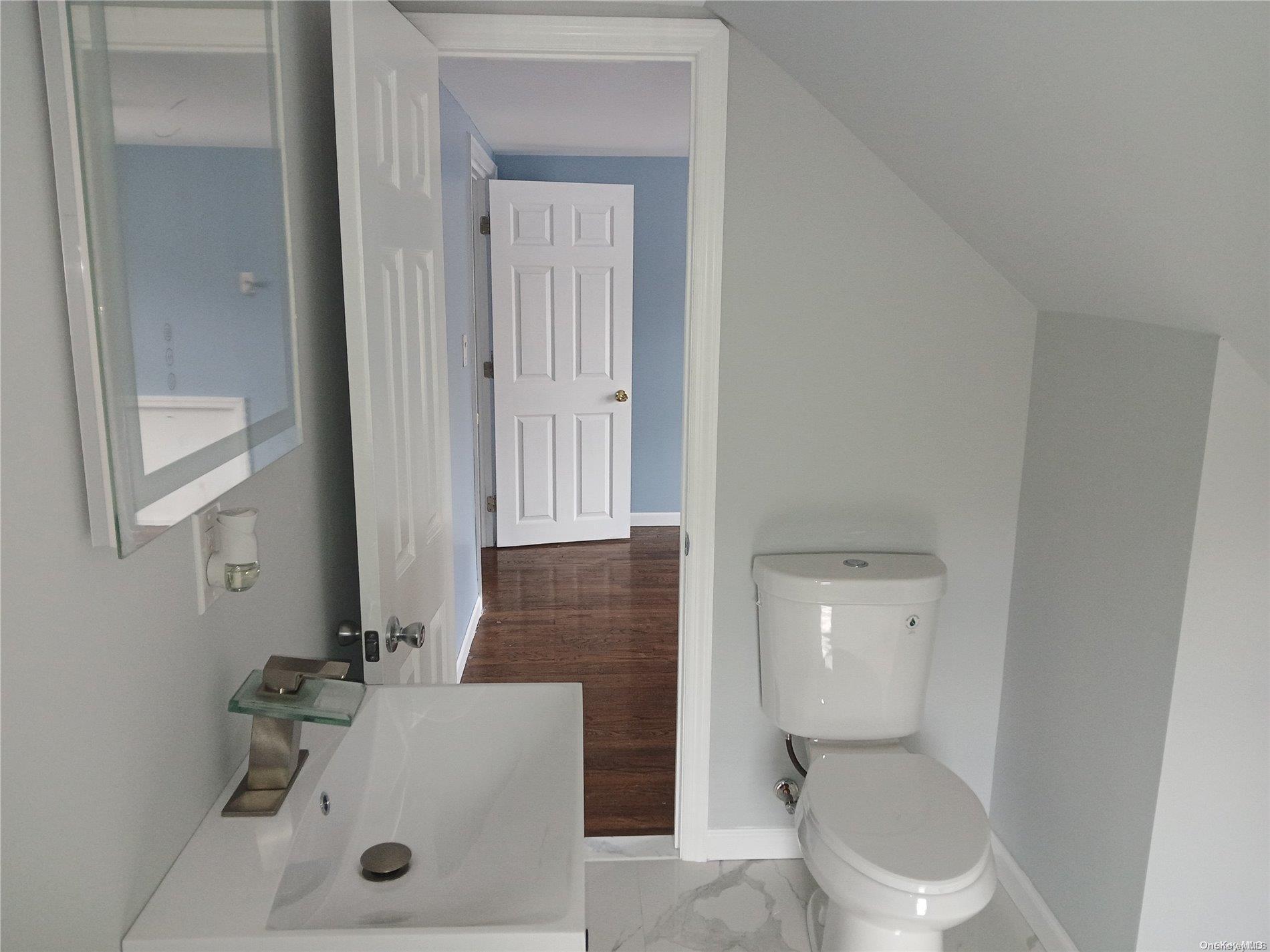 Single Family Underhill  Nassau County, NY 11575, MLS-L3590529-18