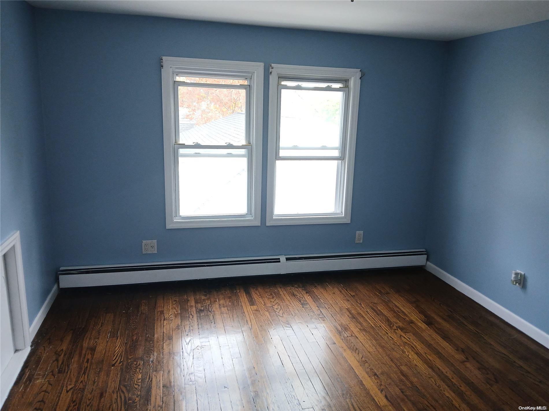 Single Family Underhill  Nassau County, NY 11575, MLS-L3590529-19