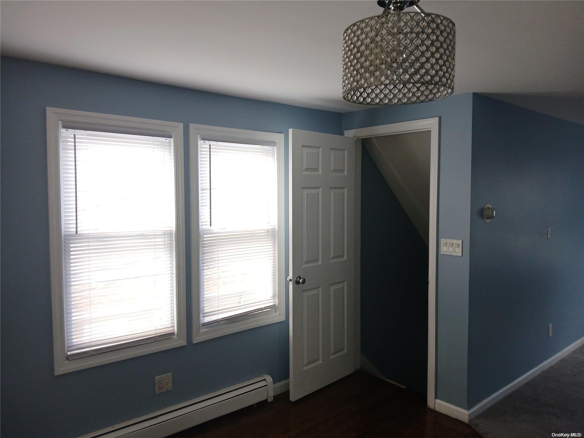 Single Family Underhill  Nassau County, NY 11575, MLS-L3590529-4