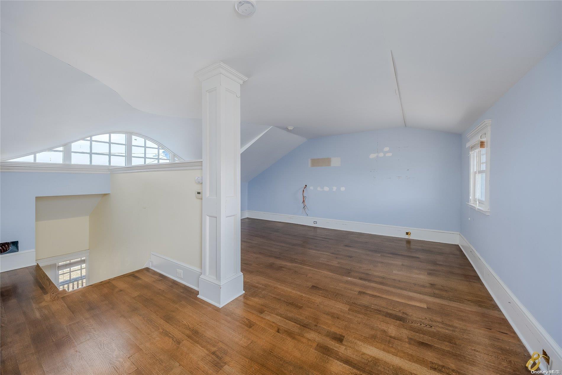 Single Family East  Suffolk County, NY 11726, MLS-L3590666-29
