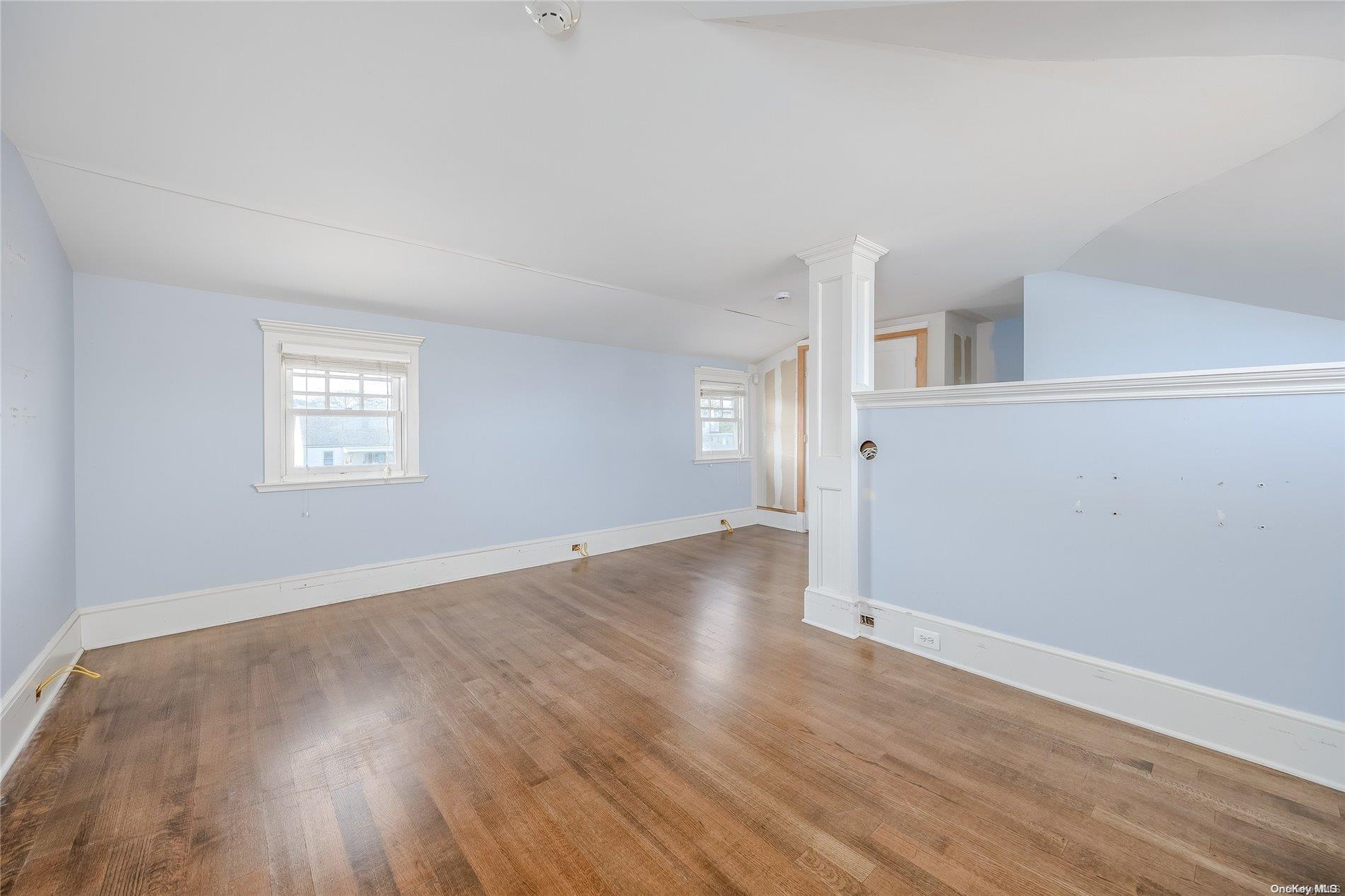 Single Family East  Suffolk County, NY 11726, MLS-L3590666-32
