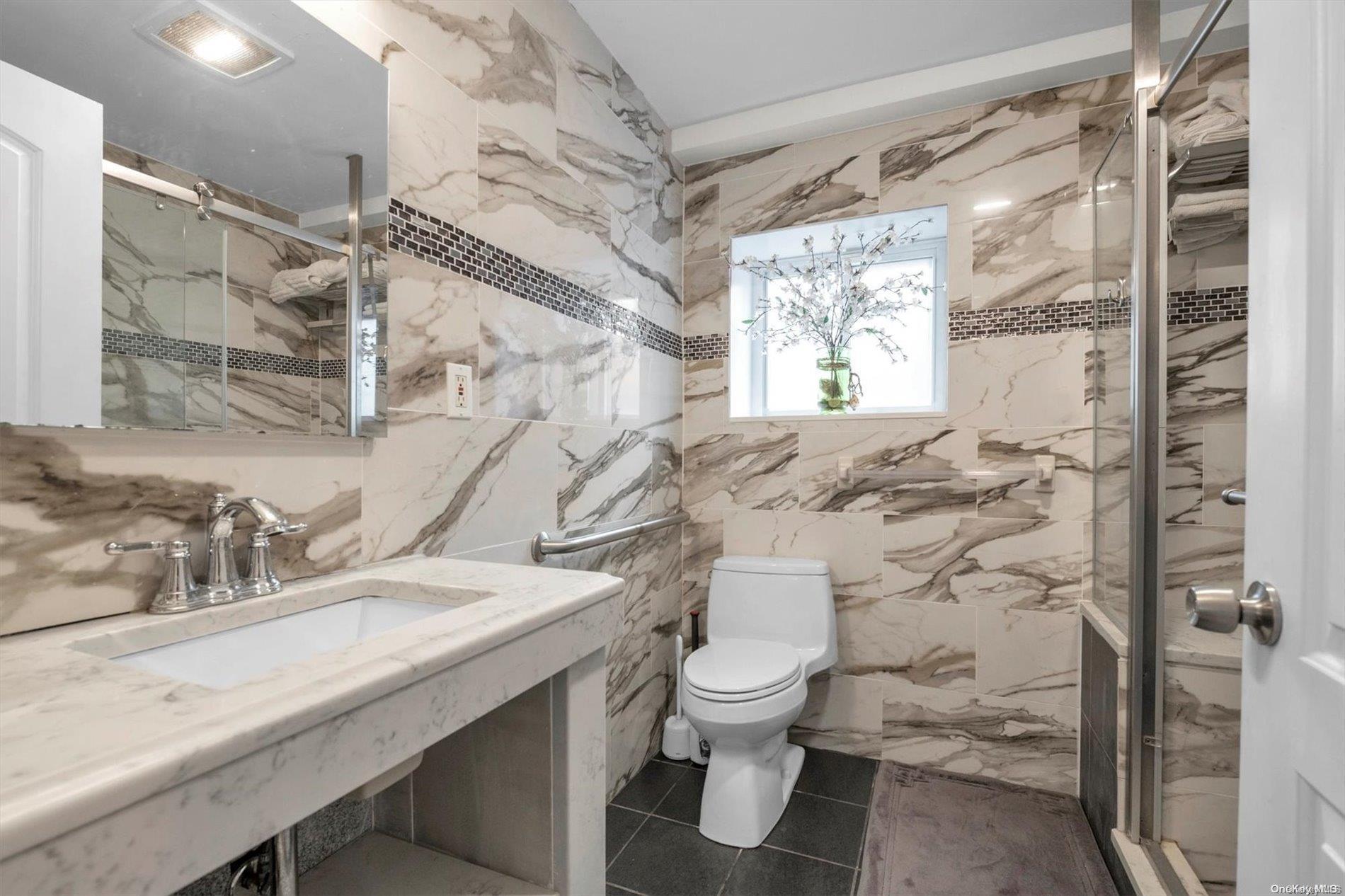 Single Family 95th  Queens, NY 11414, MLS-L3590847-16