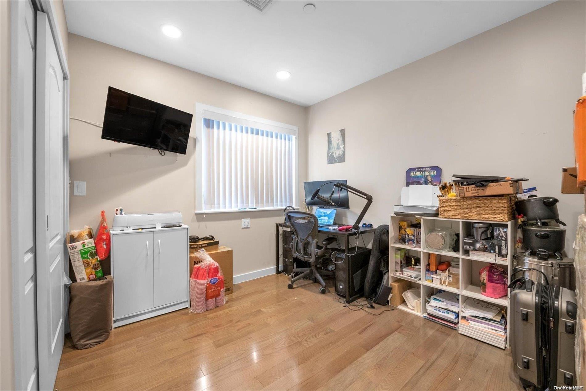 Single Family 95th  Queens, NY 11414, MLS-L3590847-19