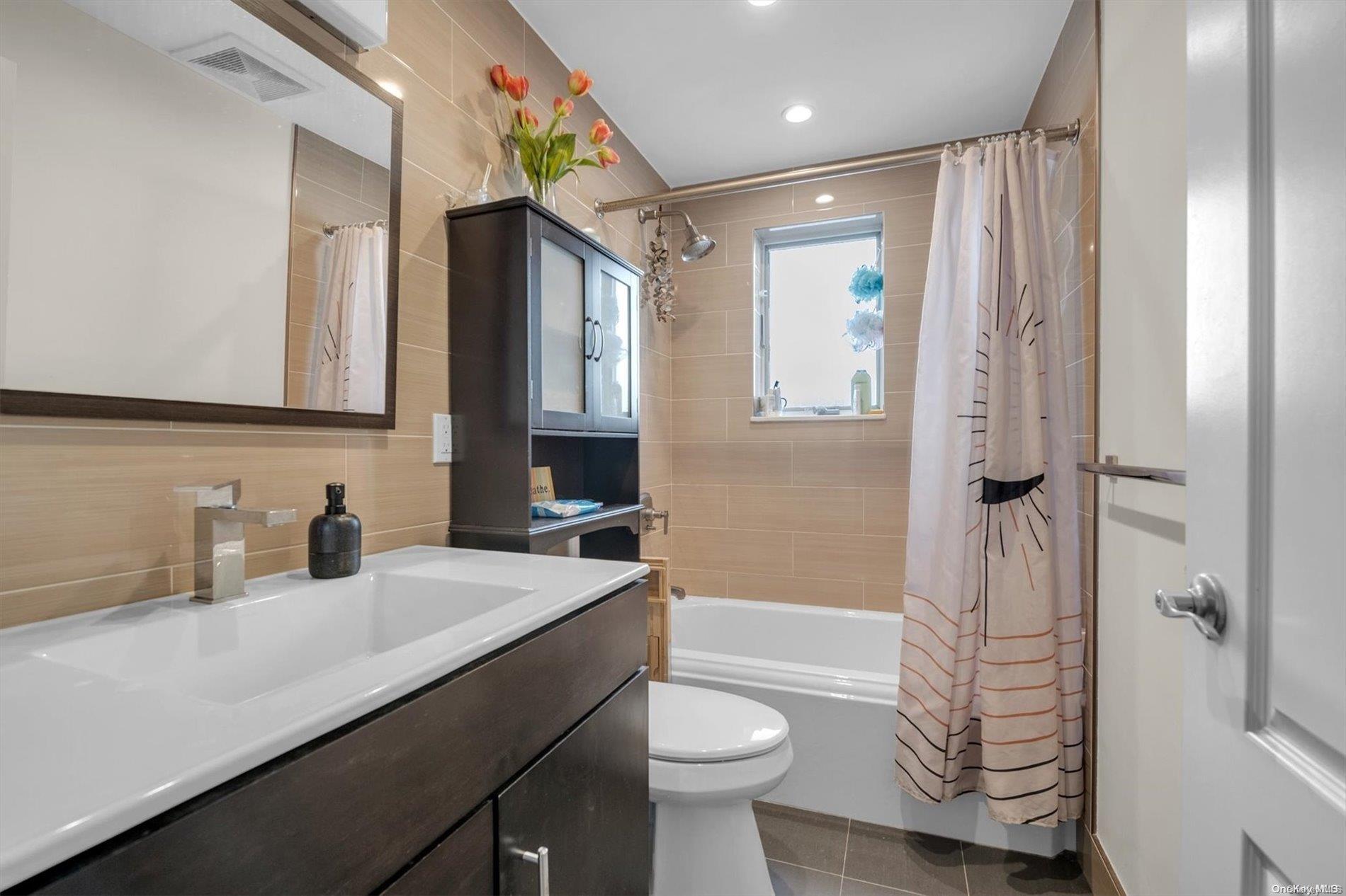 Single Family 95th  Queens, NY 11414, MLS-L3590847-20