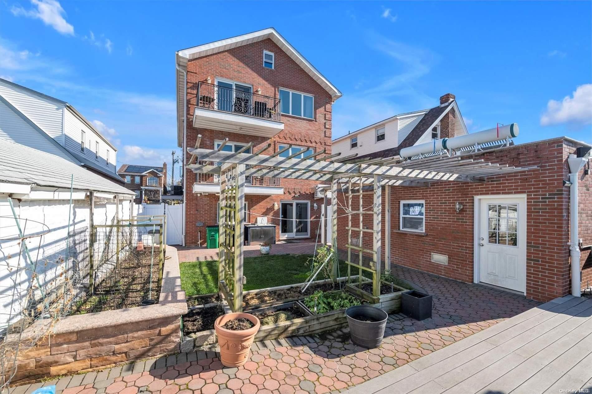 Single Family 95th  Queens, NY 11414, MLS-L3590847-26