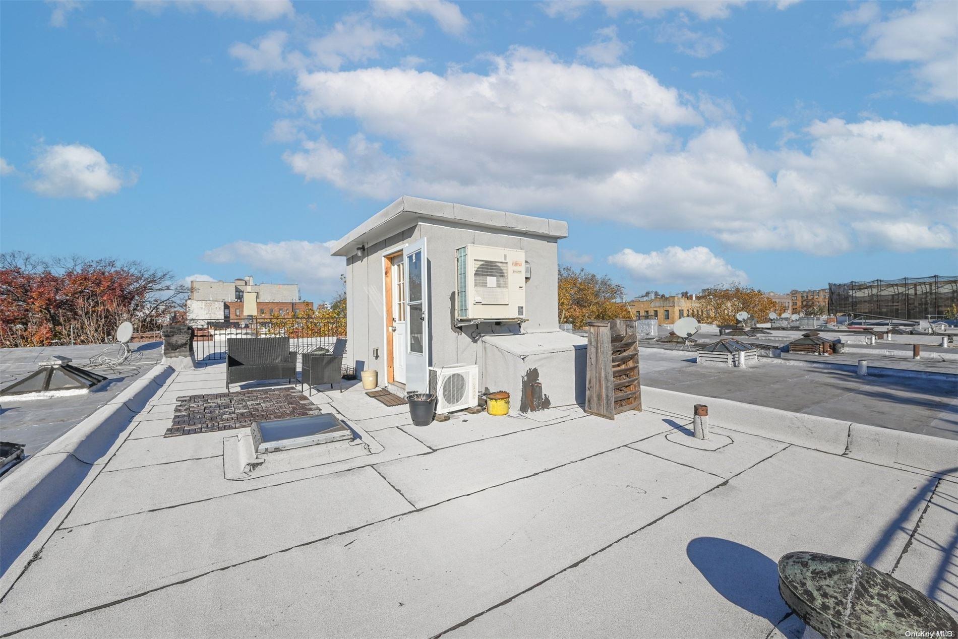 Single Family Snyder  Brooklyn, NY 11226, MLS-L3590896-22