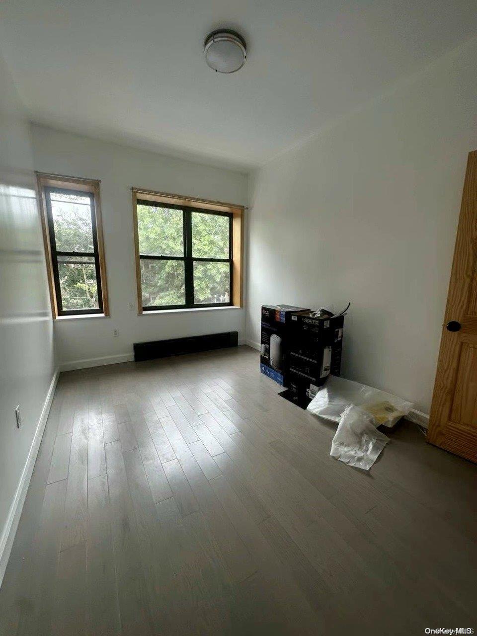 Single Family 83rd  Queens, NY 11370, MLS-L3590937-4