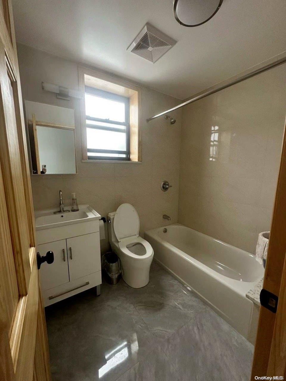 Single Family 83rd  Queens, NY 11370, MLS-L3590937-9