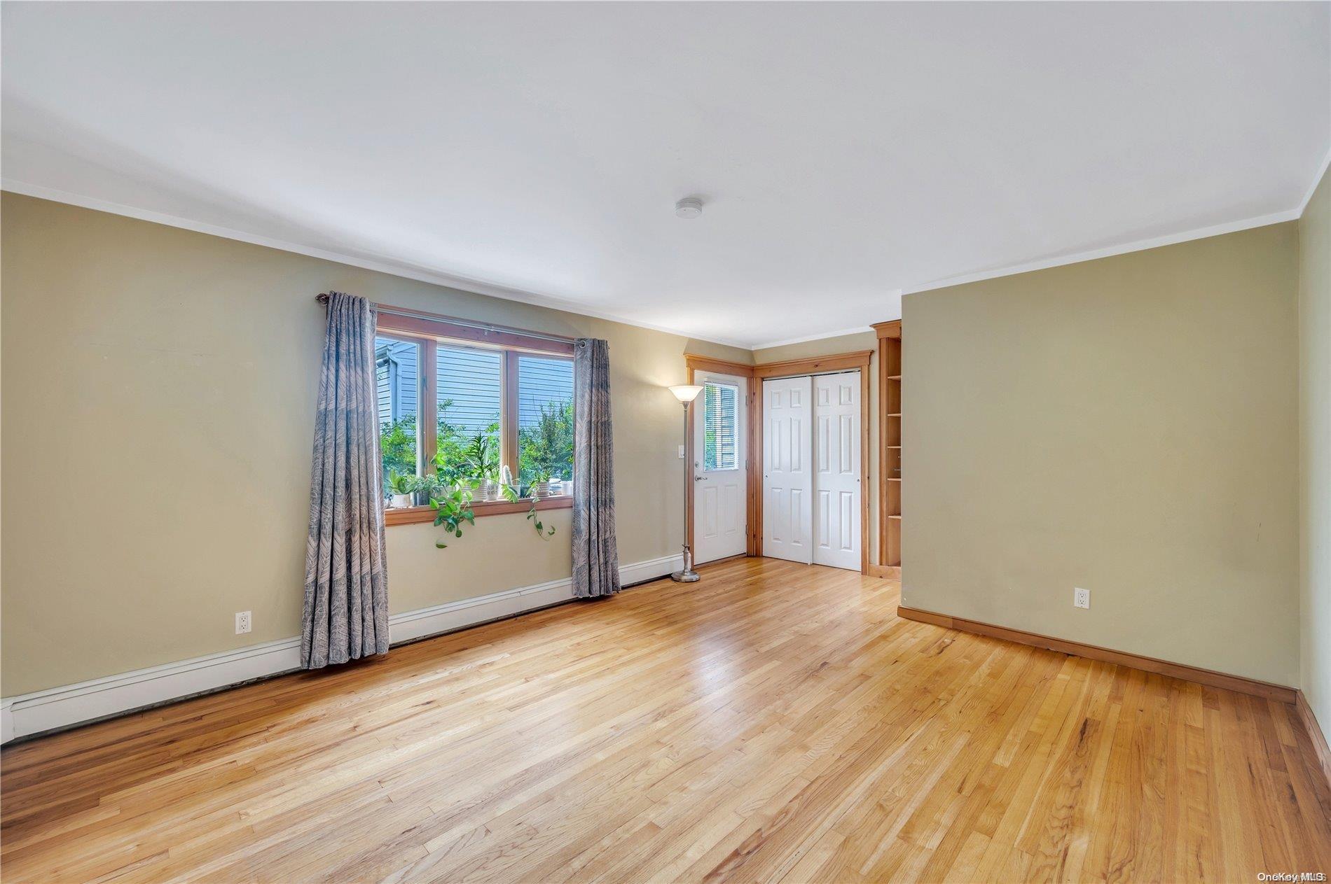 Single Family Bruce  Suffolk County, NY 11754, MLS-L3590957-23