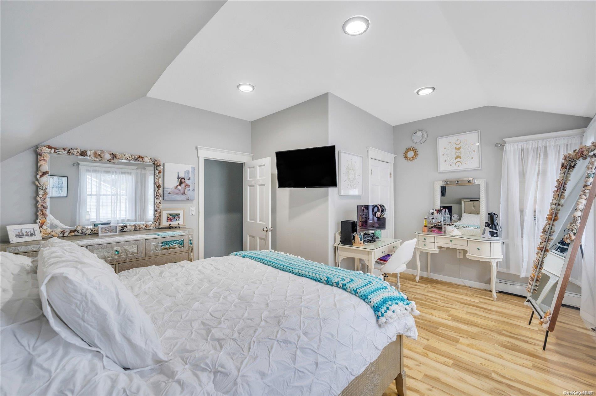 Single Family Bruce  Suffolk County, NY 11754, MLS-L3590957-34