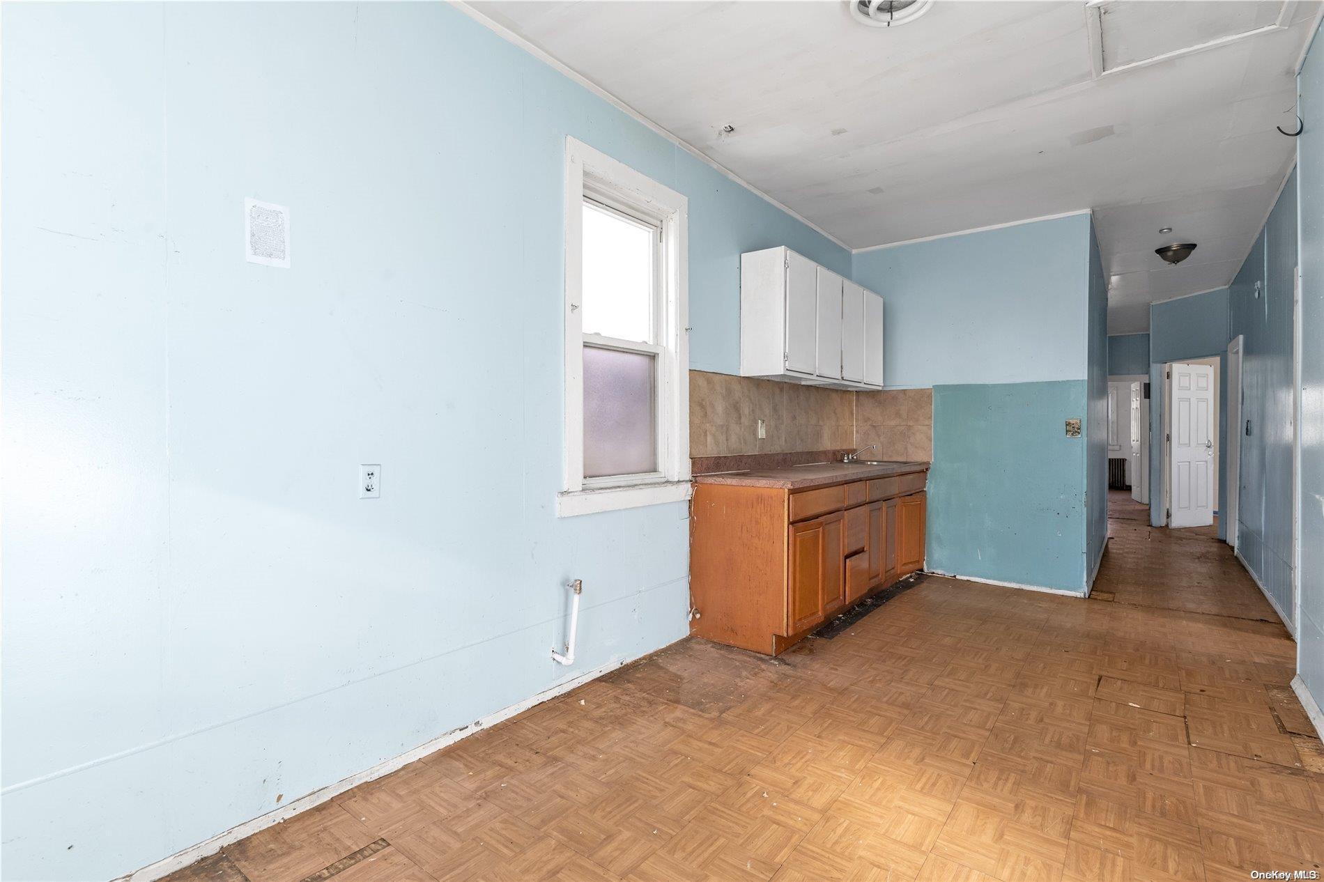 Single Family Northern  Queens, NY 11368, MLS-L3591012-13