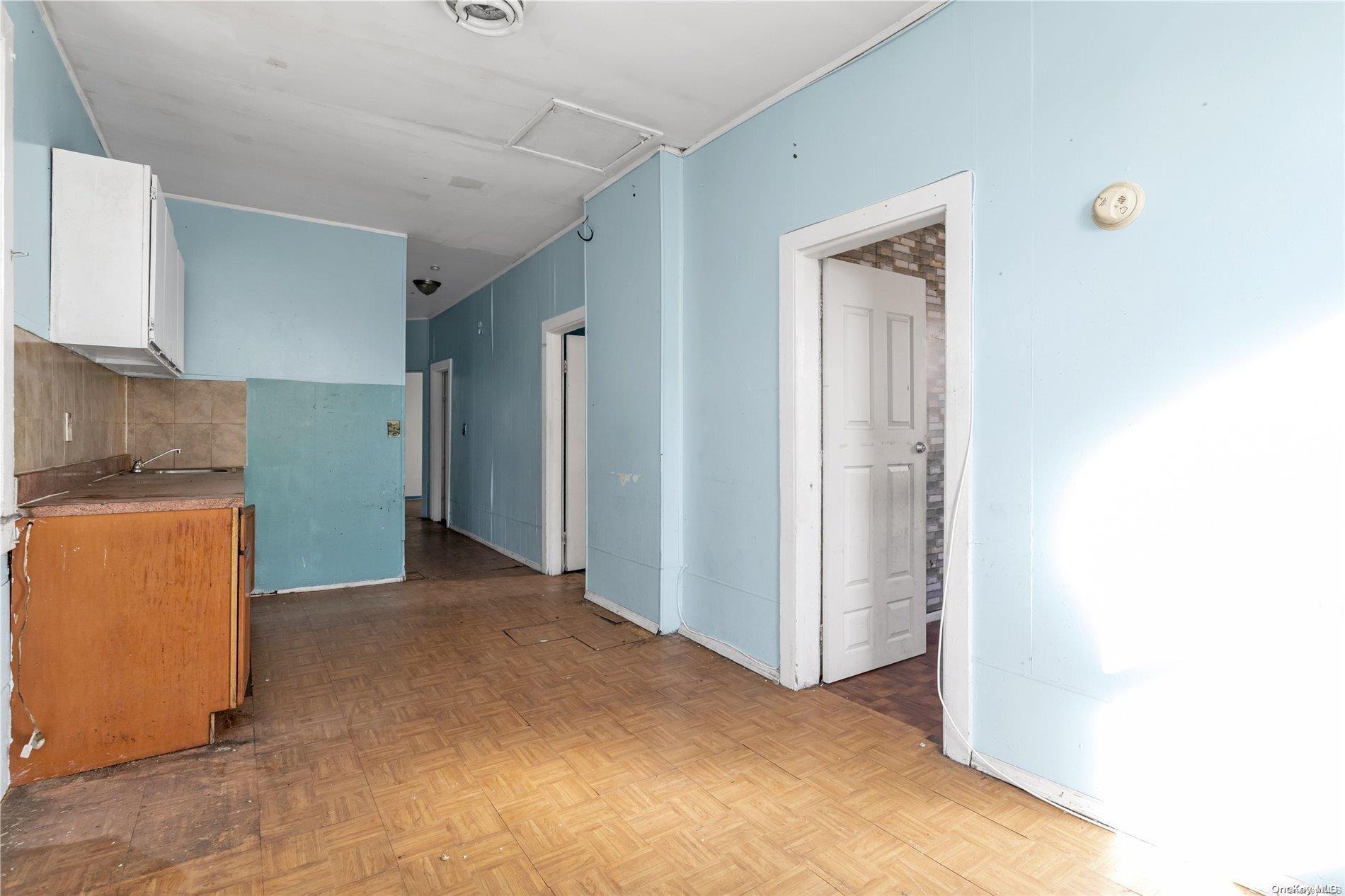 Single Family Northern  Queens, NY 11368, MLS-L3591012-14