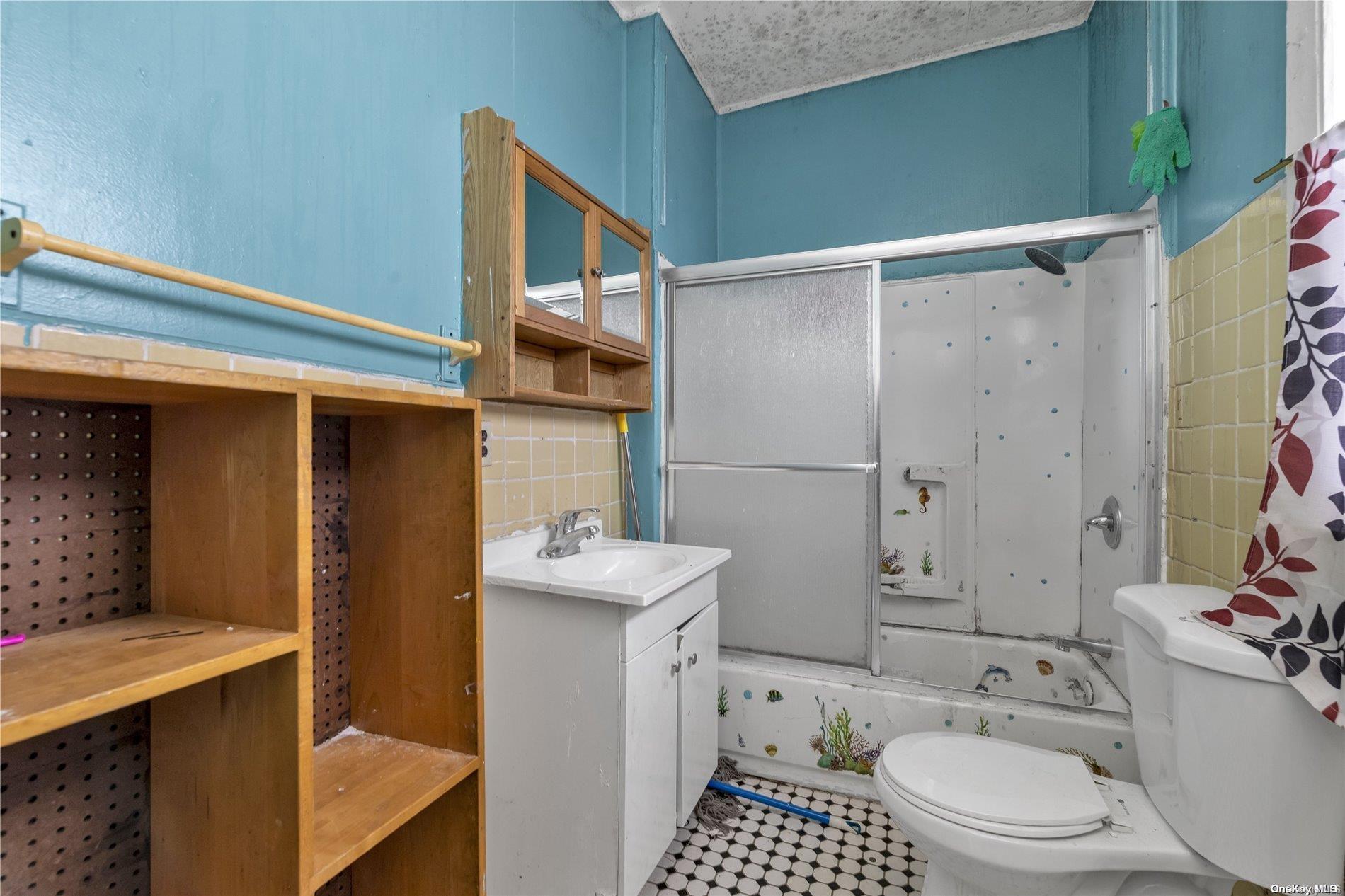 Single Family Northern  Queens, NY 11368, MLS-L3591012-21