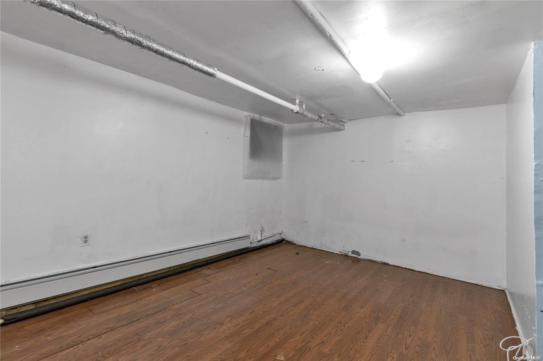 Single Family Northern  Queens, NY 11368, MLS-L3591012-24