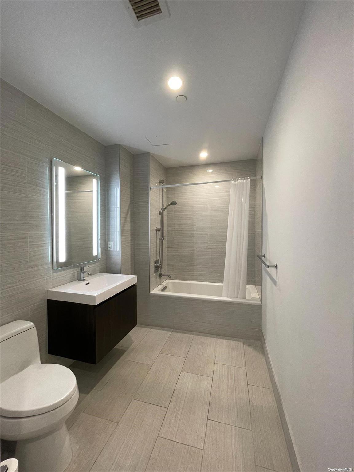 Condo 40th  Queens, NY 11354, MLS-L3591155-3