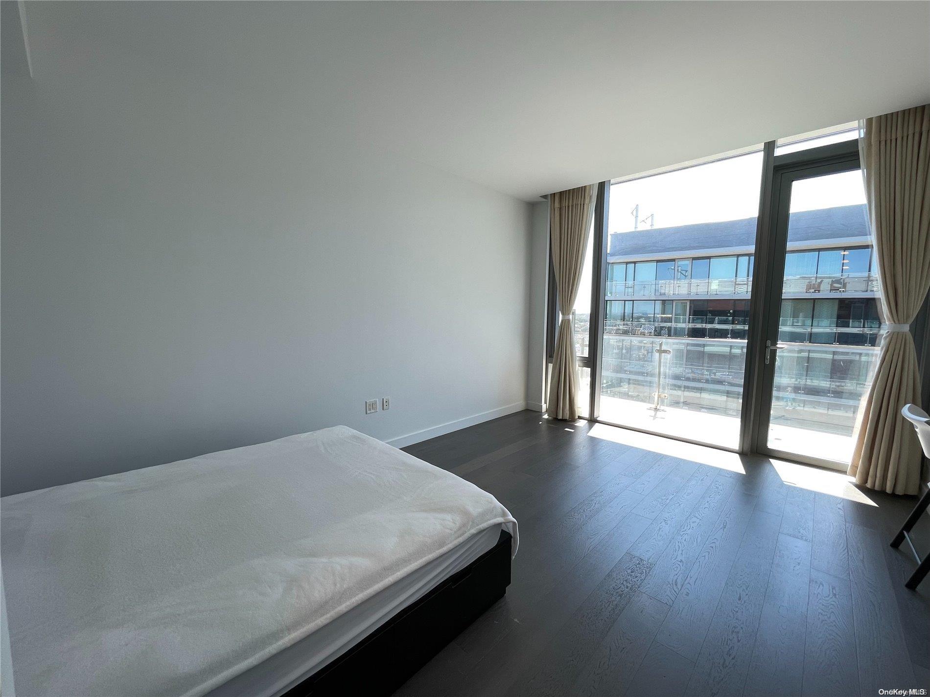 Condo 40th  Queens, NY 11354, MLS-L3591155-6