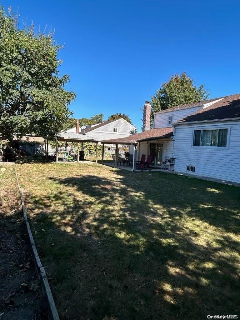Single Family Acorn  Suffolk County, NY 11722, MLS-L3591289-31