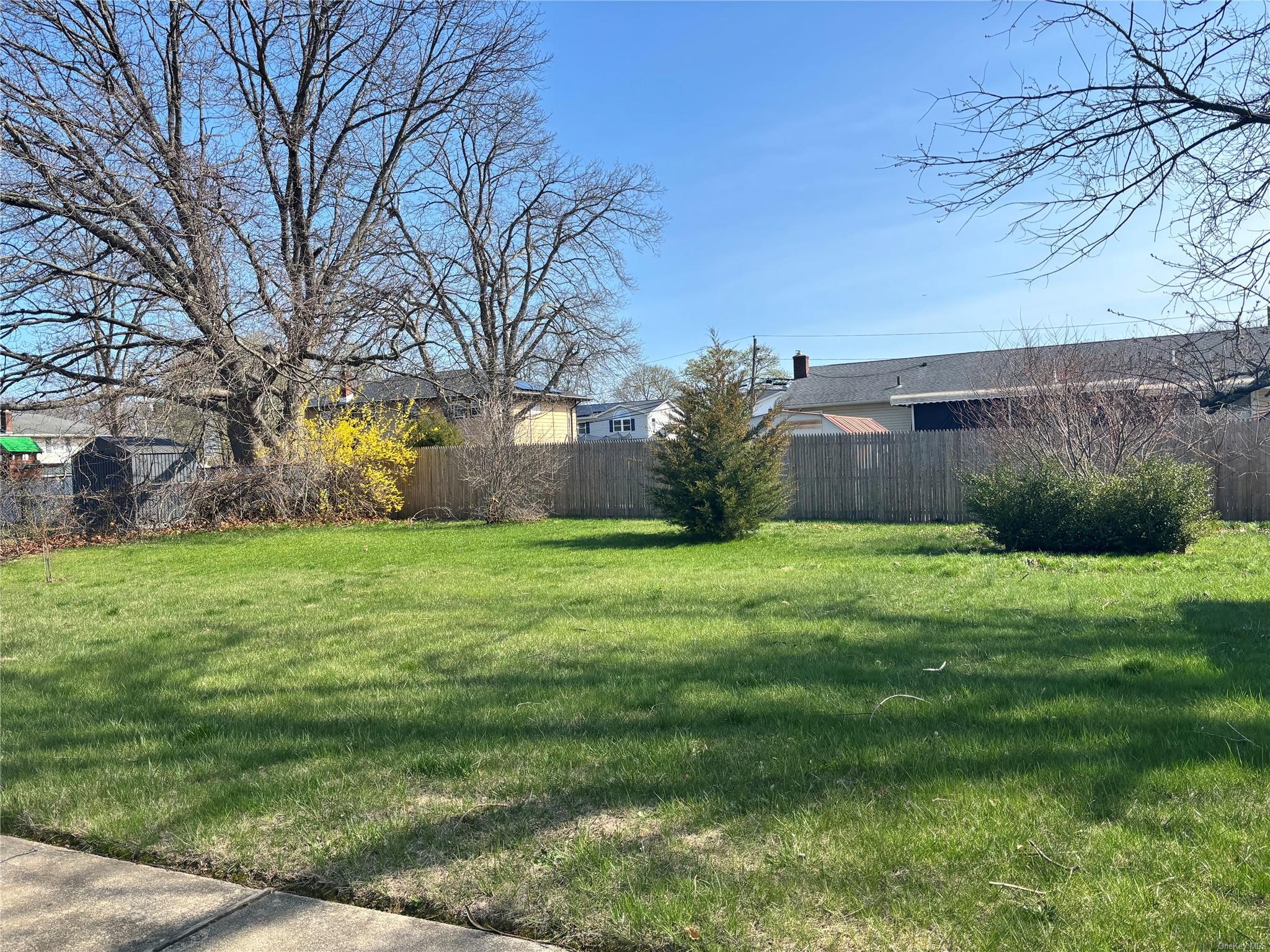 Single Family Nathalie  Suffolk County, NY 11701 I, MLS-L3591304-7