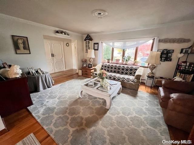 Single Family Madison  Nassau County, NY 11558, MLS-L3591486-12