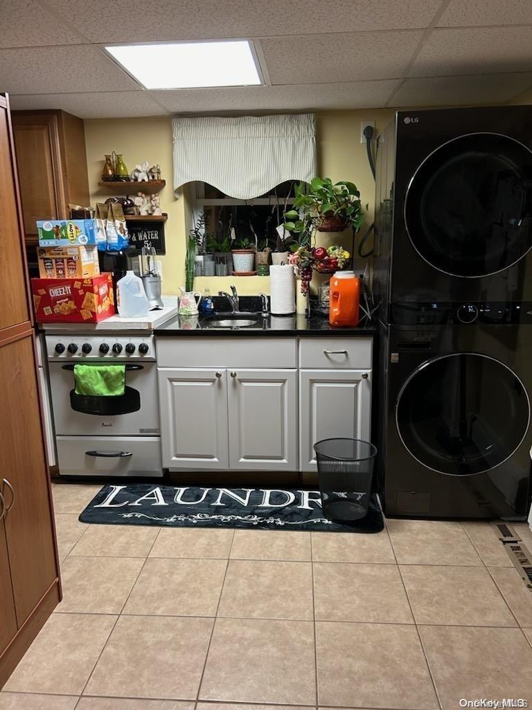 Single Family Madison  Nassau County, NY 11558, MLS-L3591486-2