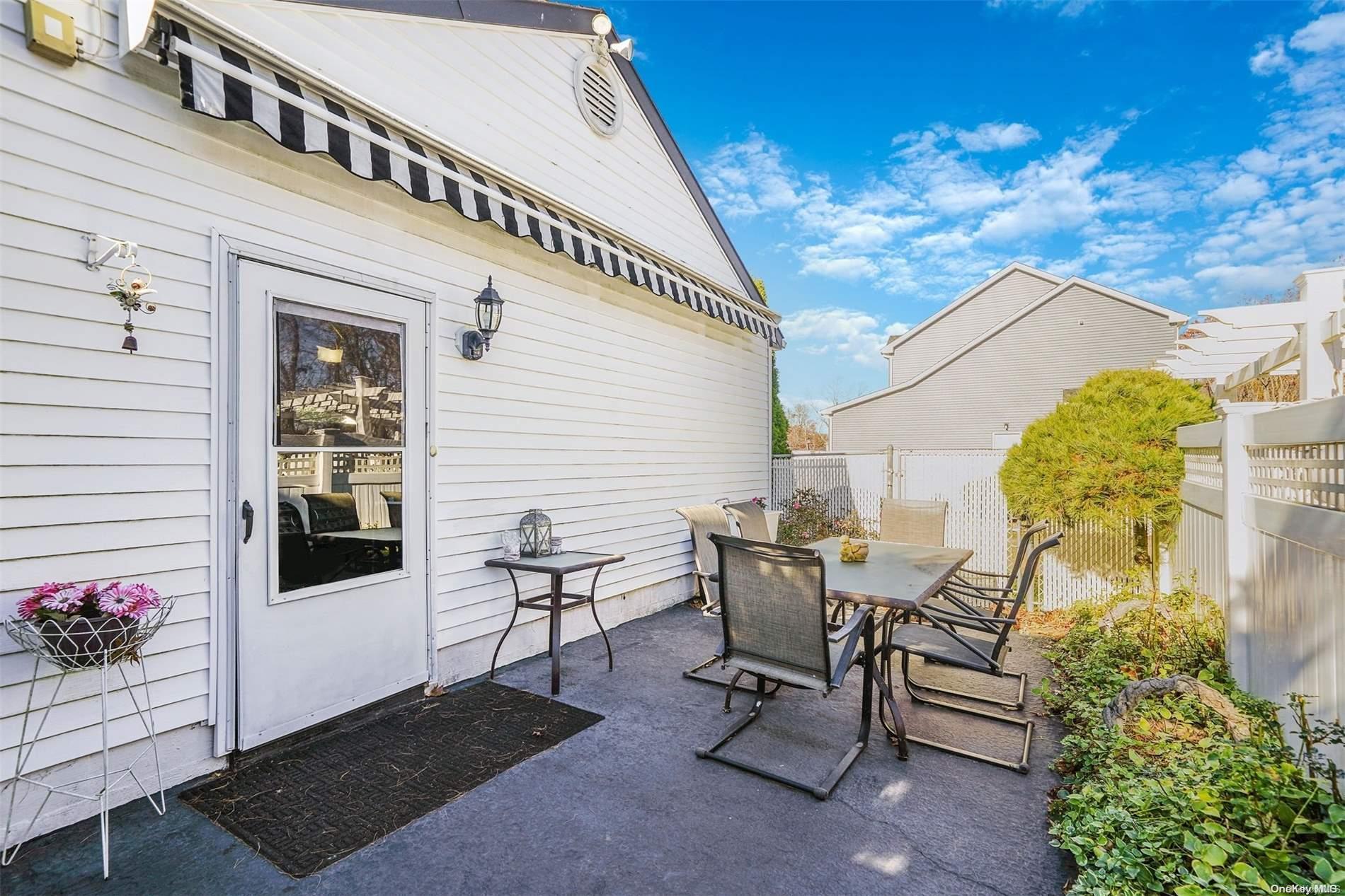 Single Family Marchant  Suffolk County, NY 11780, MLS-L3591496-26