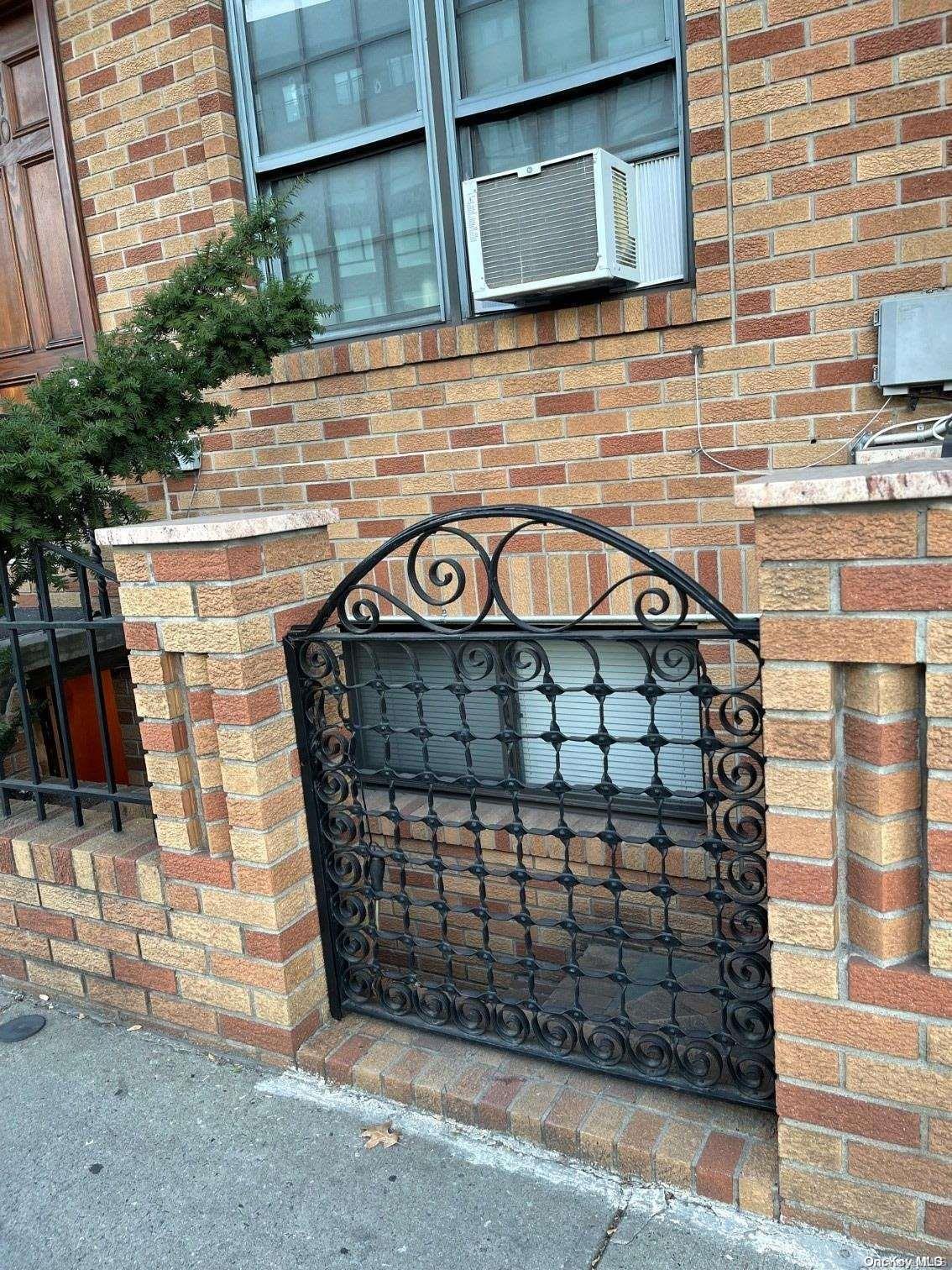 Commercial Sale Mcguinness  Brooklyn, NY 11222, MLS-L3591532-22