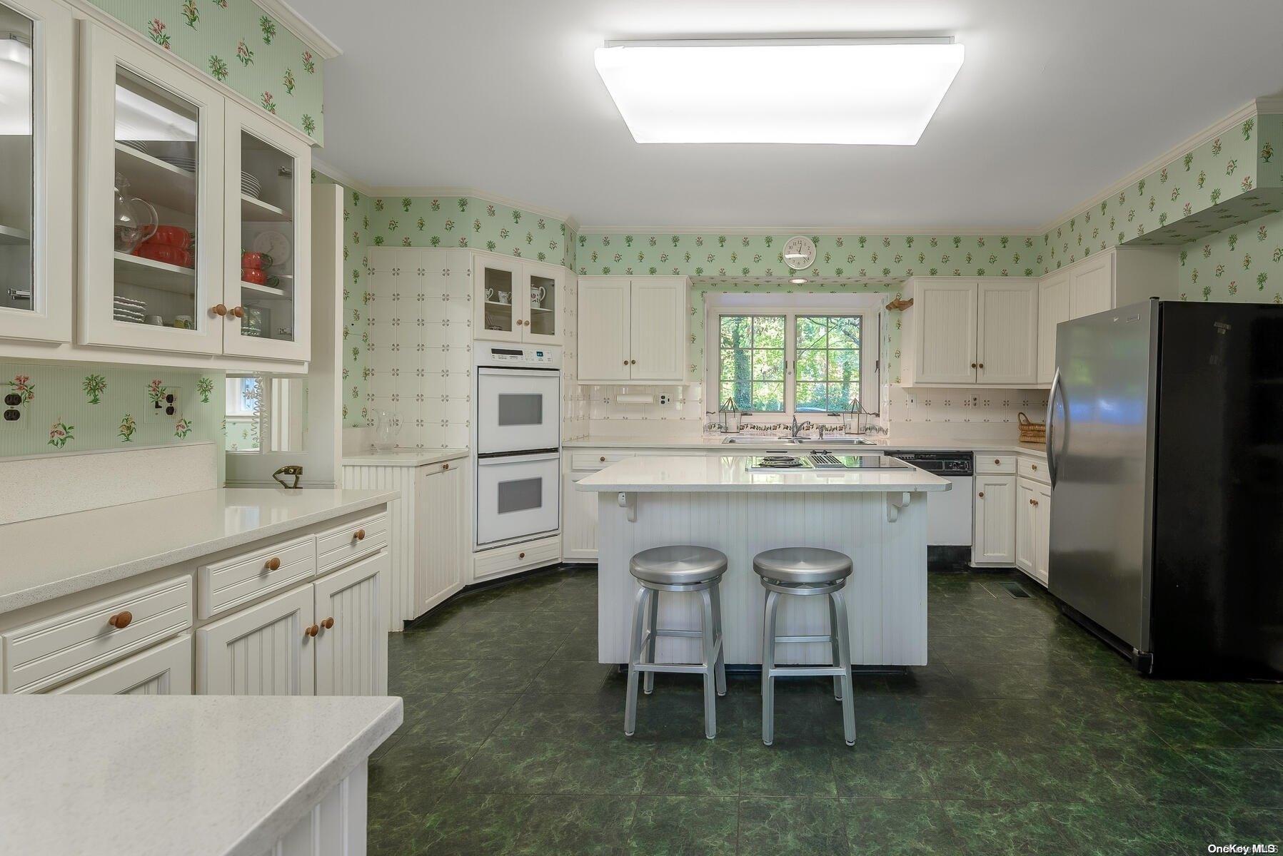 Single Family Laurel  Nassau County, NY 11560, MLS-L3591602-12