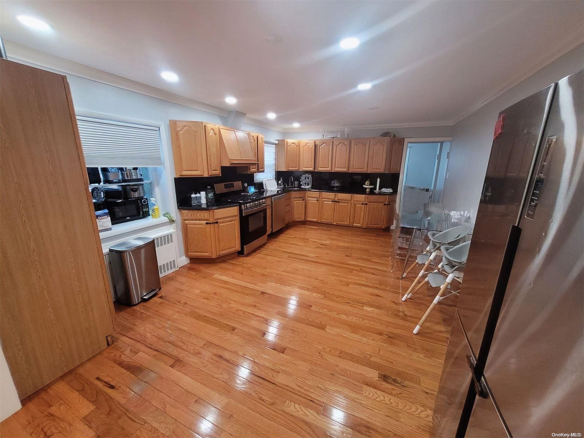 Single Family Lincoln  Nassau County, NY 11516, MLS-L3591697-6