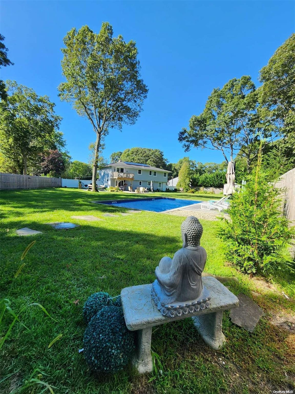 Single Family Westerly  Suffolk County, NY 11946, MLS-L3591815-5