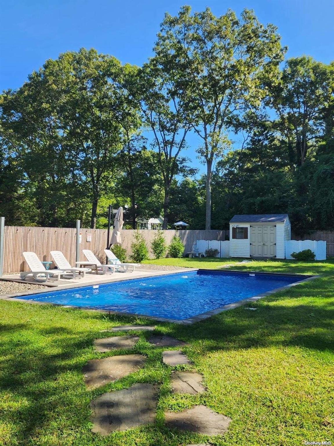 Single Family Westerly  Suffolk County, NY 11946, MLS-L3591815-6