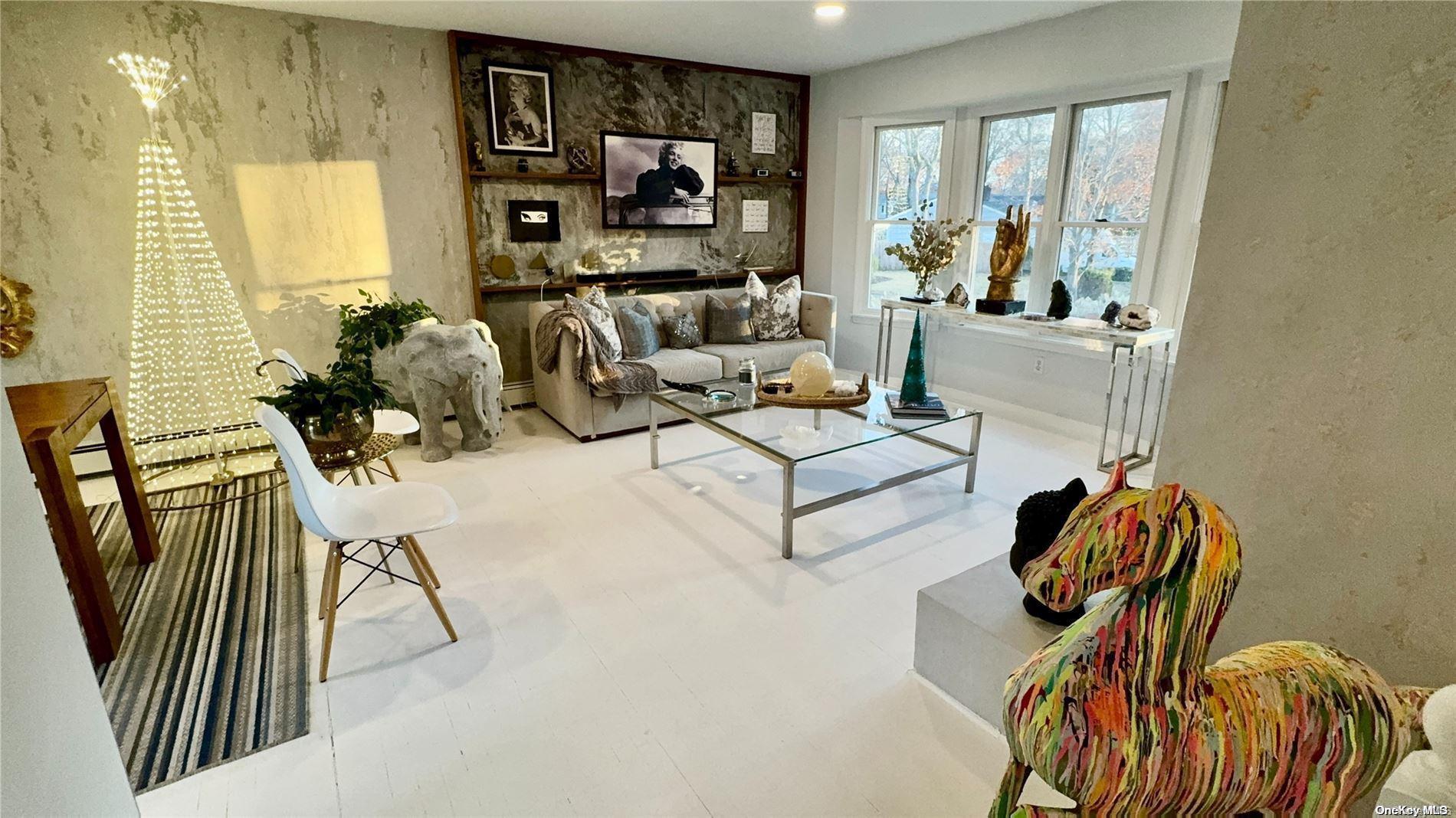 Single Family Westerly  Suffolk County, NY 11946, MLS-L3591815-8
