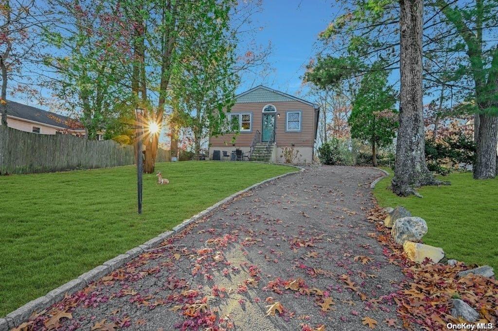 Single Family Birch Hollow  Suffolk County, NY 11967, MLS-L3591859-2