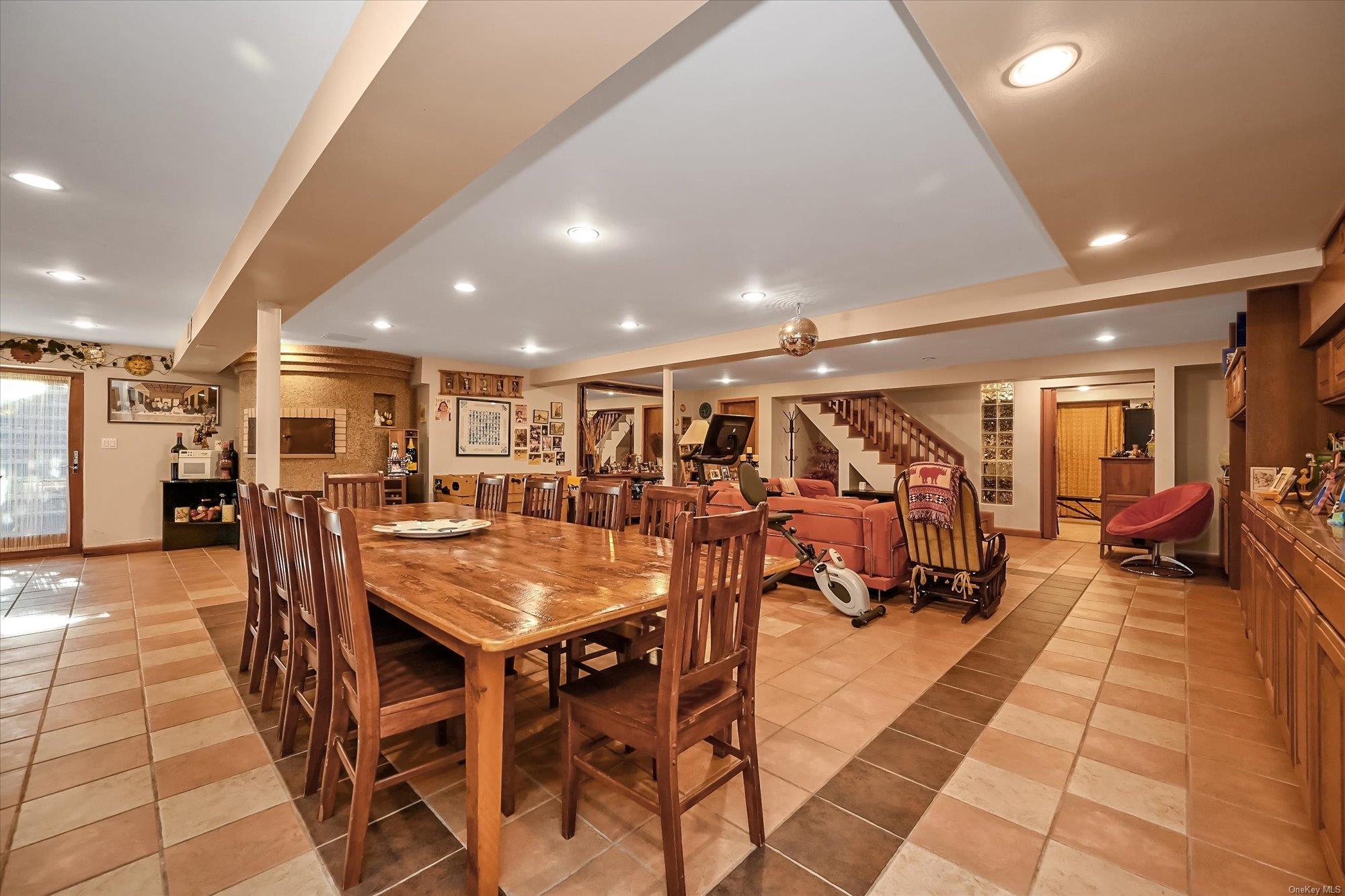 Single Family Harold  Nassau County, NY 11598, MLS-L3592010-18