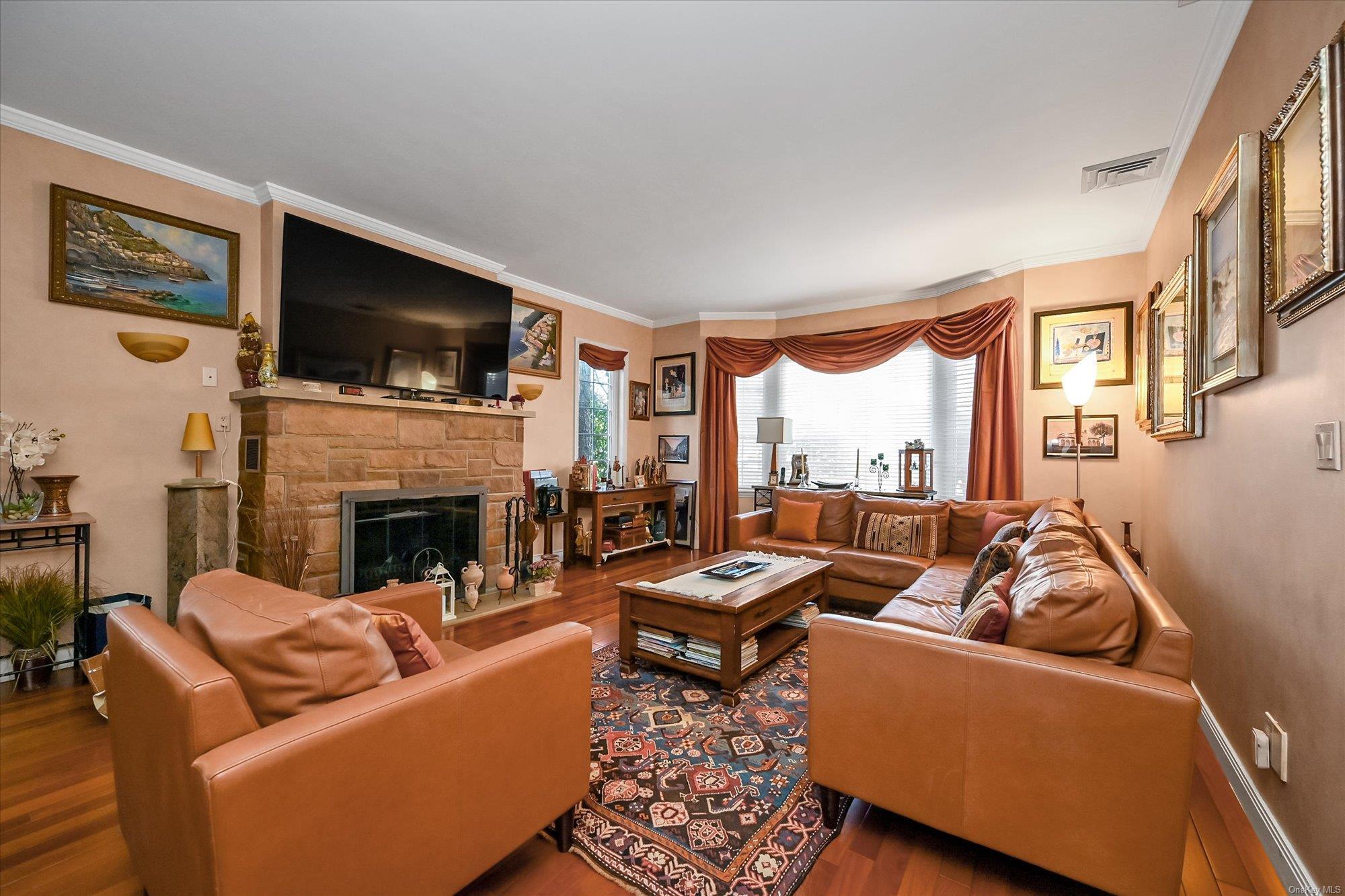 Single Family Harold  Nassau County, NY 11598, MLS-L3592010-3