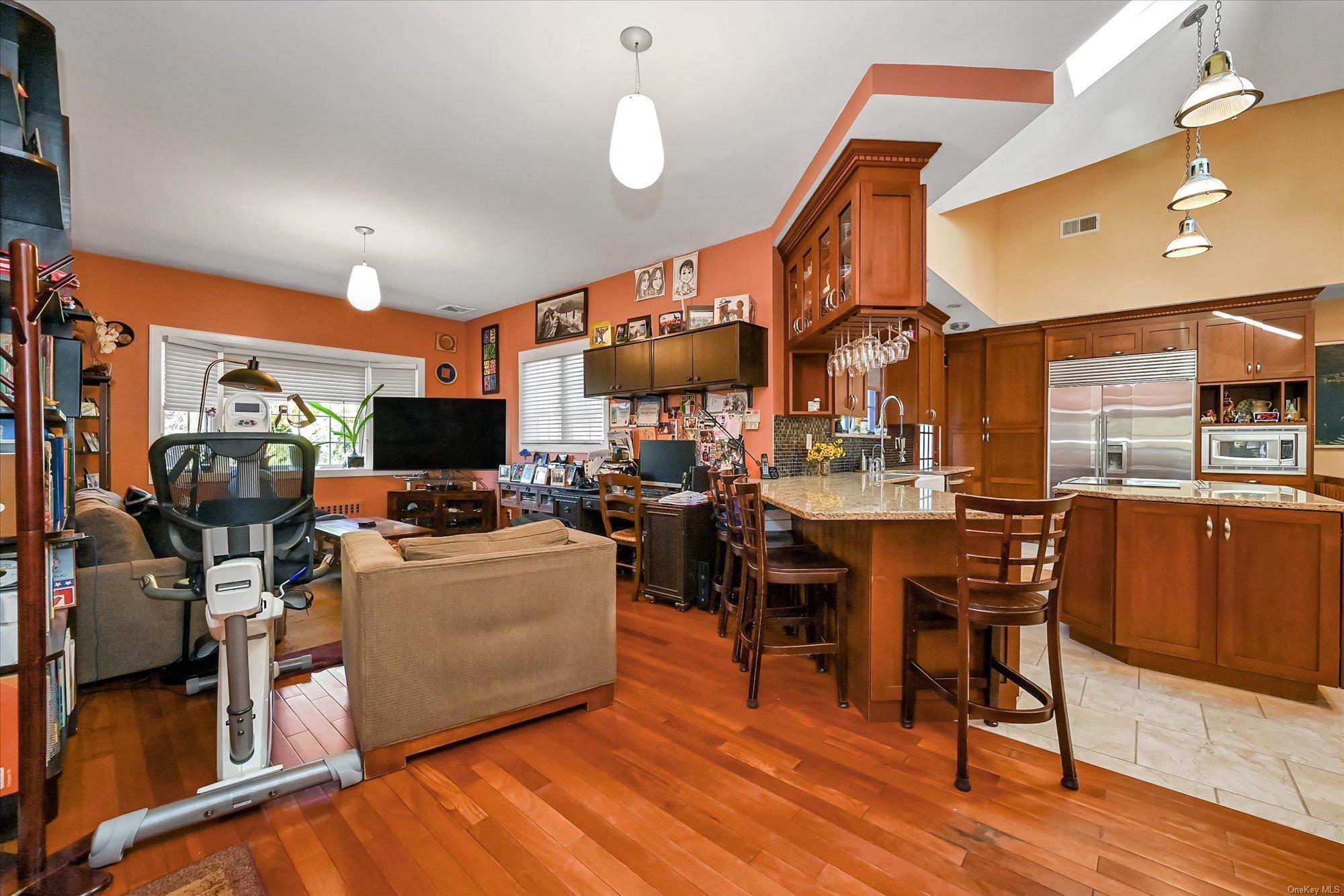 Single Family Harold  Nassau County, NY 11598, MLS-L3592010-9