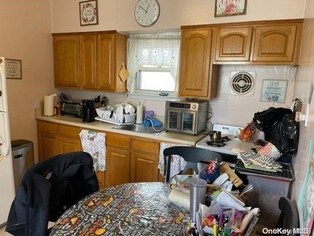 Single Family 37th  Queens, NY 11105, MLS-L3592035-5