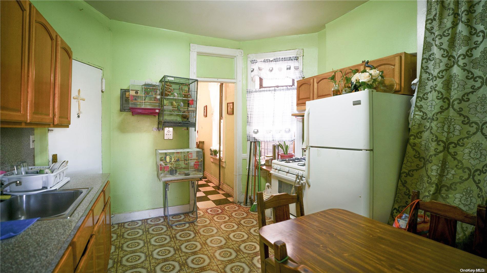 Coop Broadway  Brooklyn, NY 11206, MLS-L3592146-5