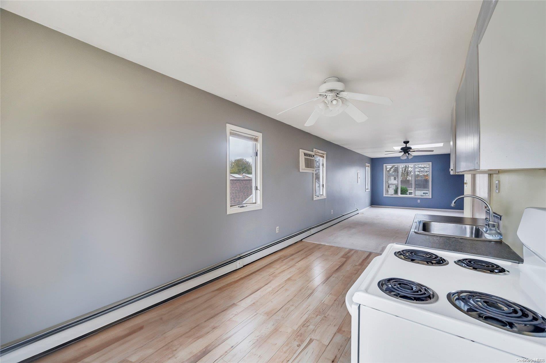 Single Family 2nd  Suffolk County, NY 11779, MLS-L3592194-27