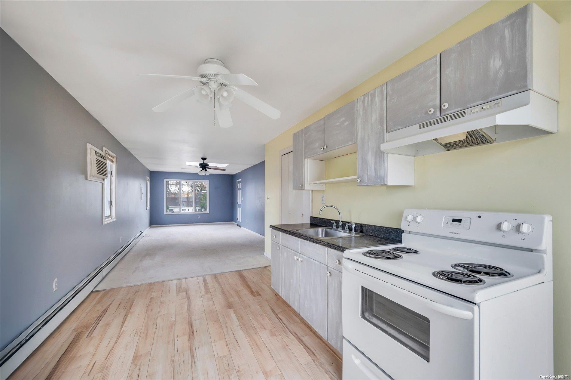 Single Family 2nd  Suffolk County, NY 11779, MLS-L3592194-28